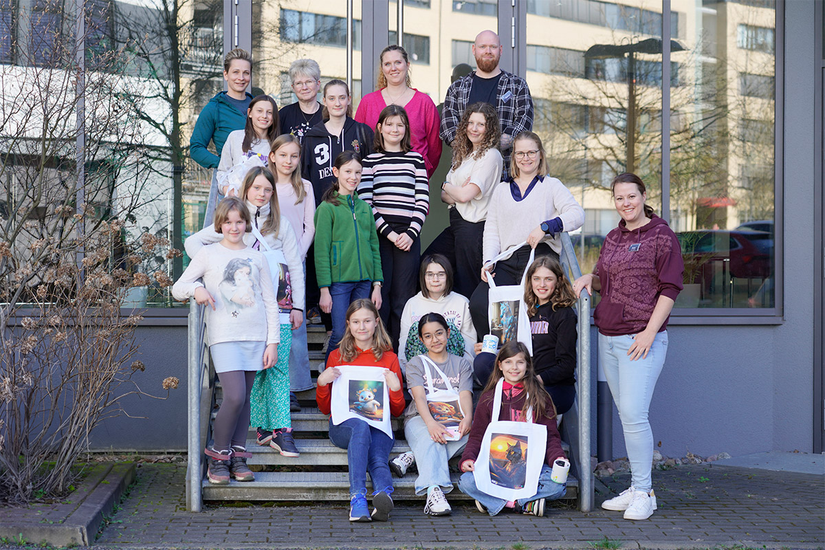 Gruppenfoto mit allen Teilnehmerinnen und Kollegen und Kolleginnen